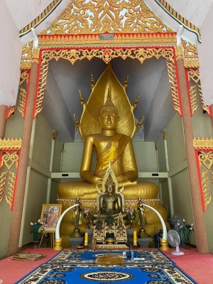 วัดป่าภูลอมข้าว ตำบลขามป้อม อำเภอเขมราฐ จังหวัดอุบลราชธานี